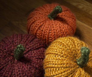 Gourdgeous Knit Pumpkins