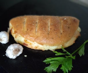 Fluffy Garlic Bread With Ham and Cottage Cheese Filling