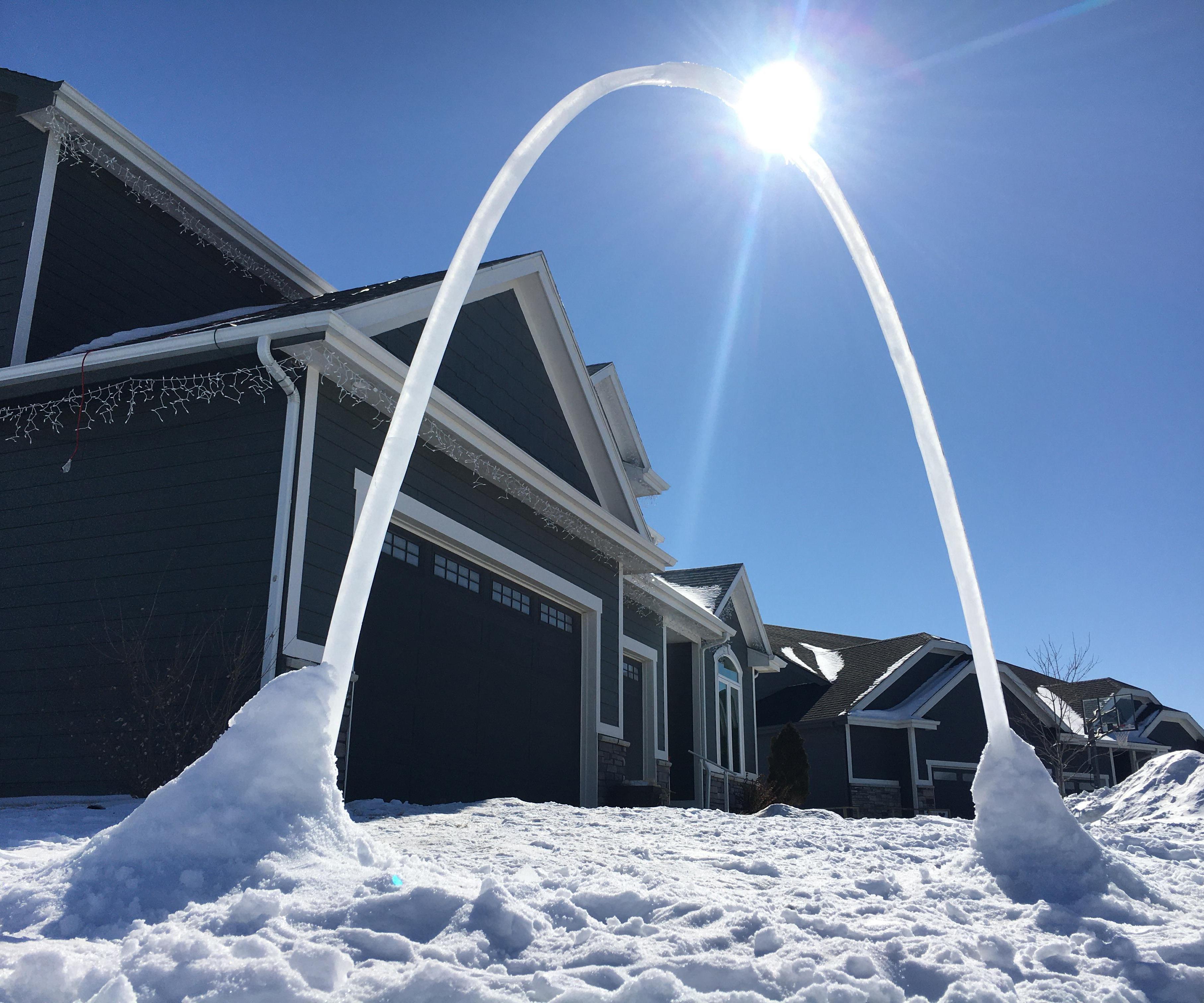Ice Arch - 6' Freestanding