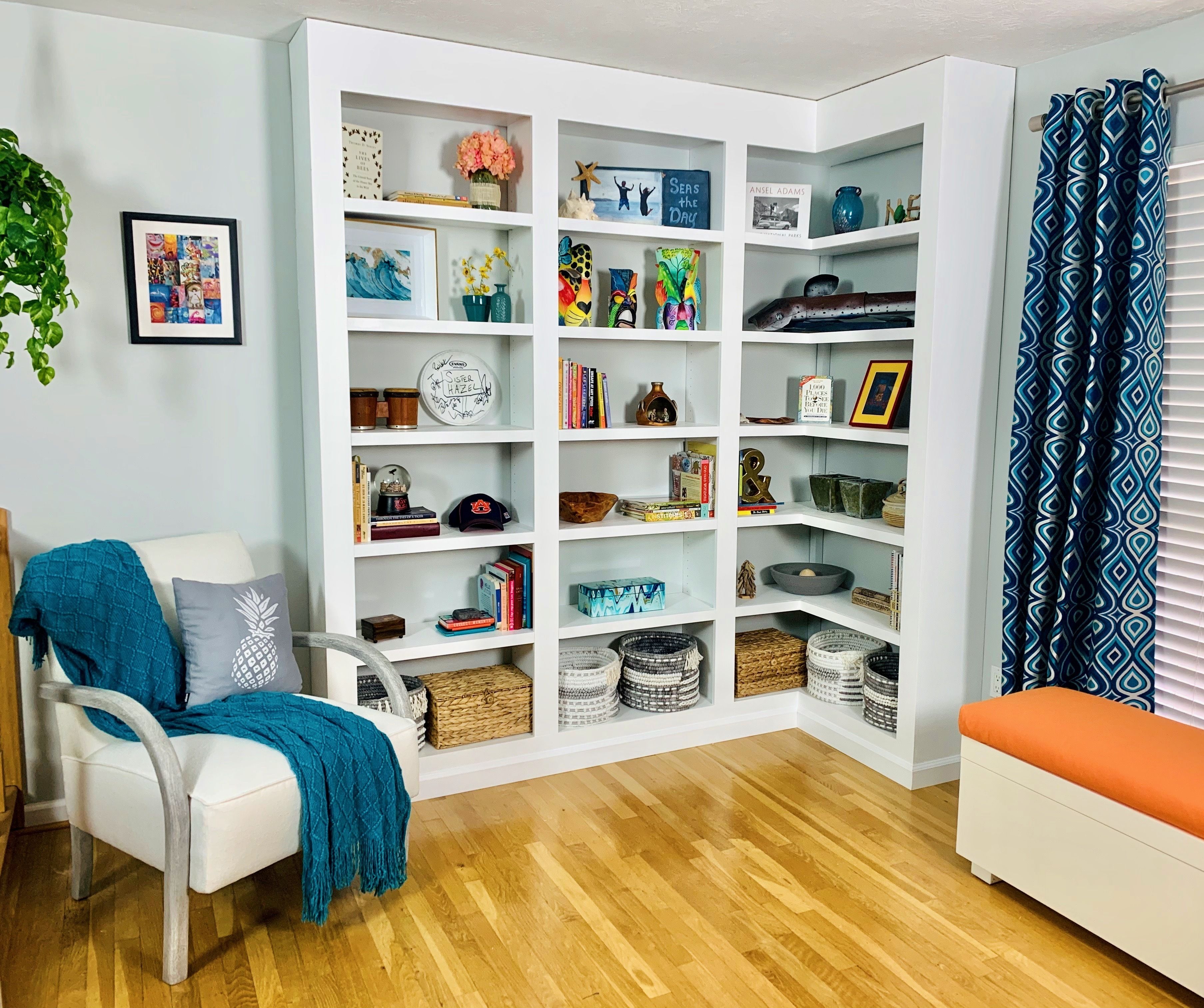 Build Your Own Hardwood Built-In Bookcases!