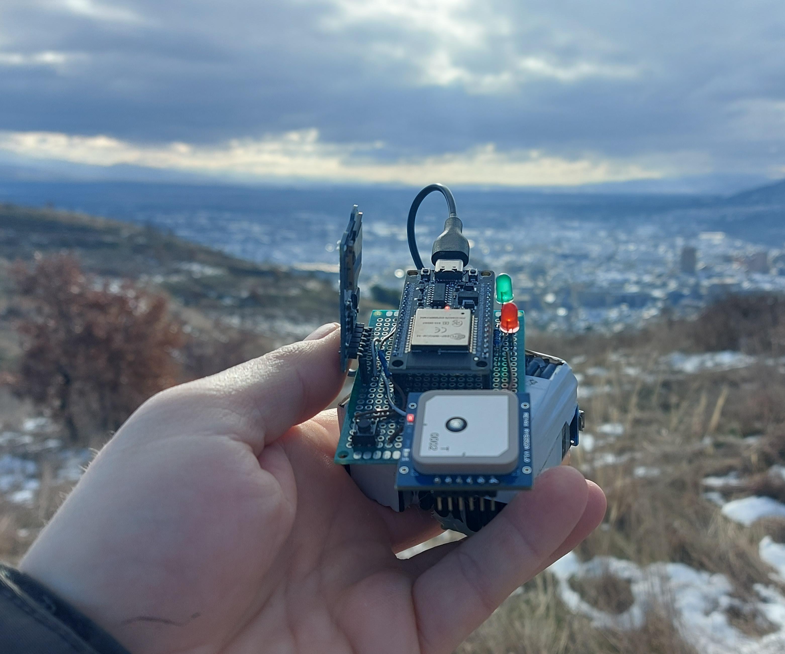 Nature Trail Mapper With ESP32 and RYS352A GPS Module