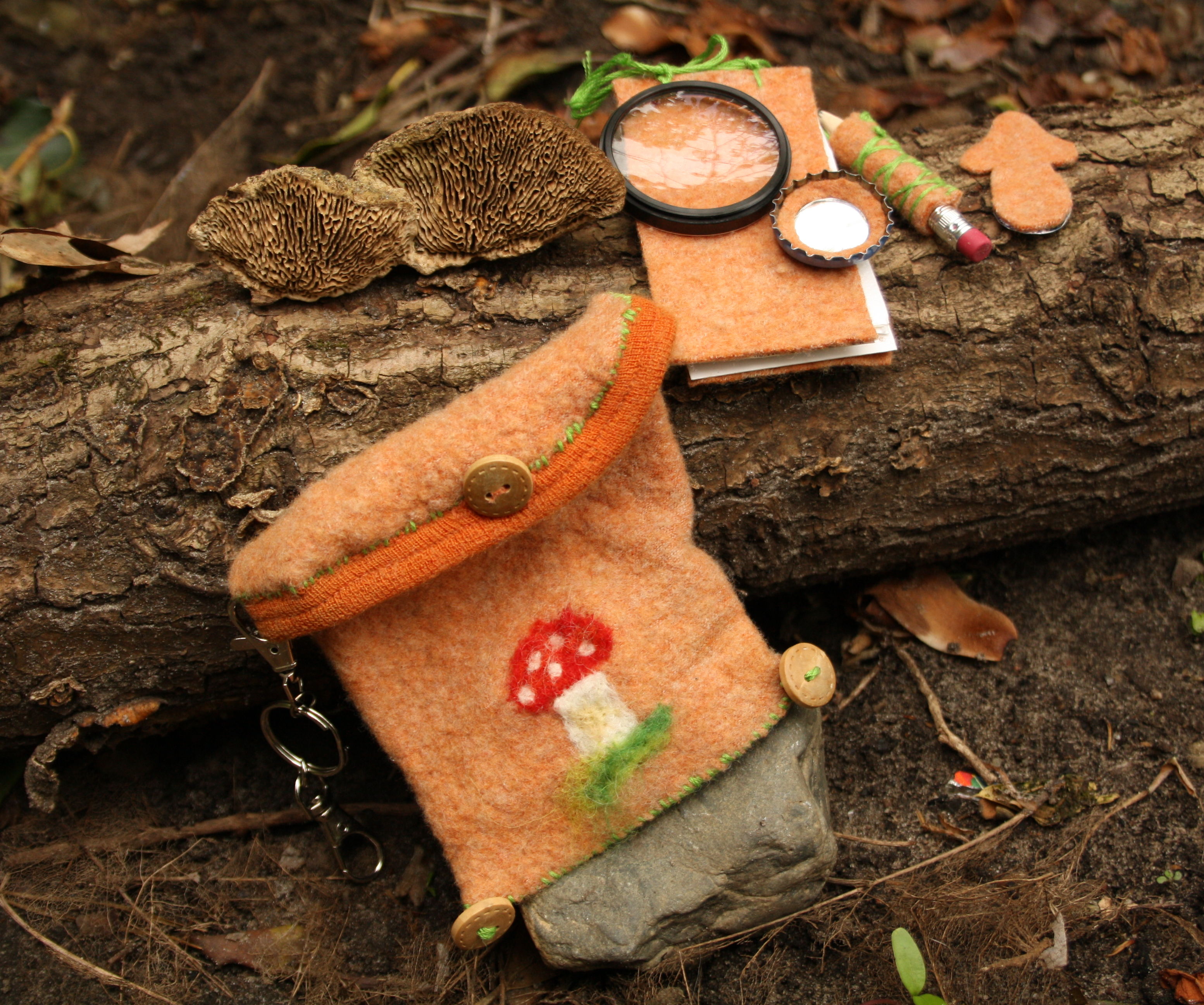 Mushroom Determination Kit, Pocket Sized and Made From Scrap