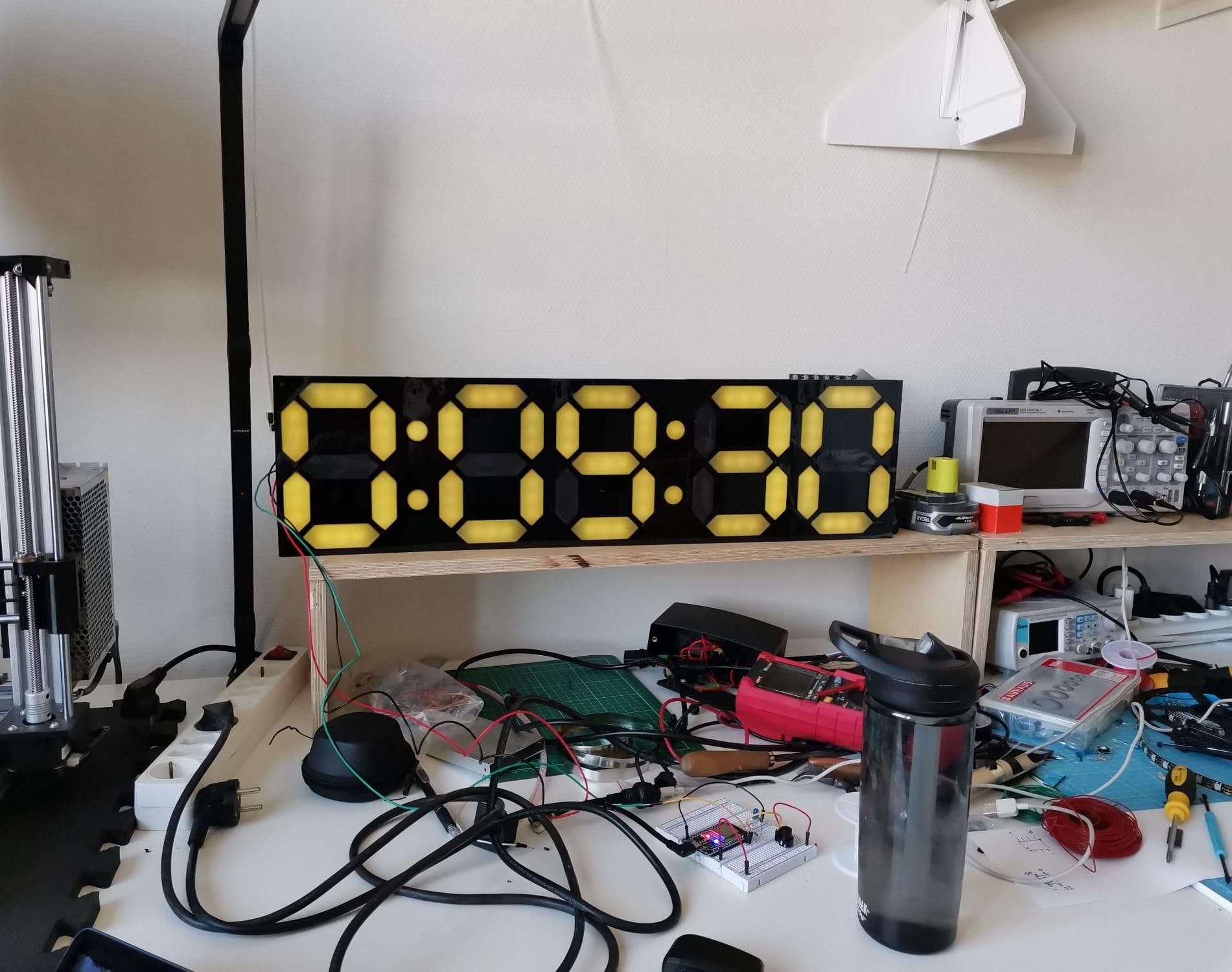 ESP32 Based TalkTimer for Conferences With Large 7-segment Displays and Web-interface