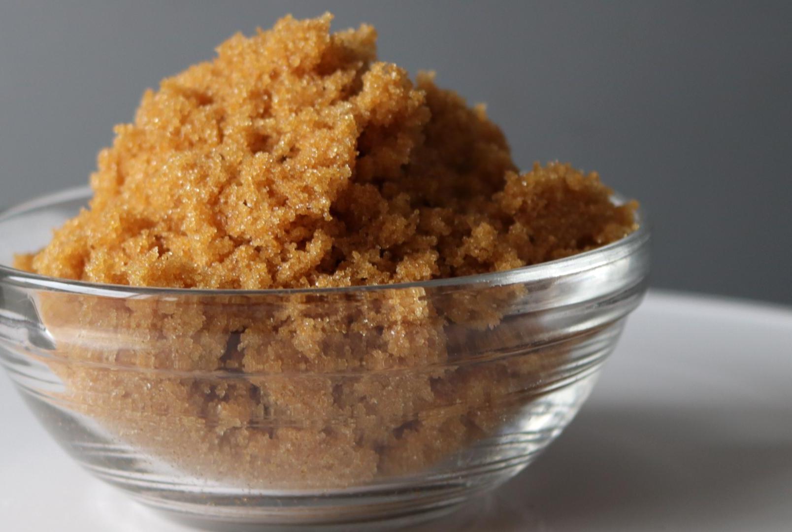 How to Make Brown Sugar With 2 Ingredients