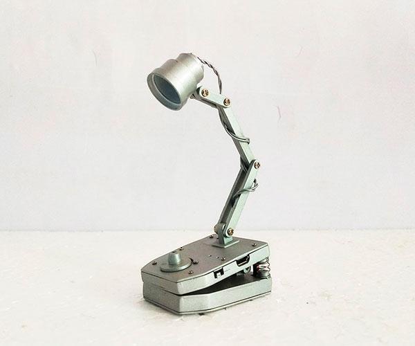 A Mini Wireless Book Clip Lamp