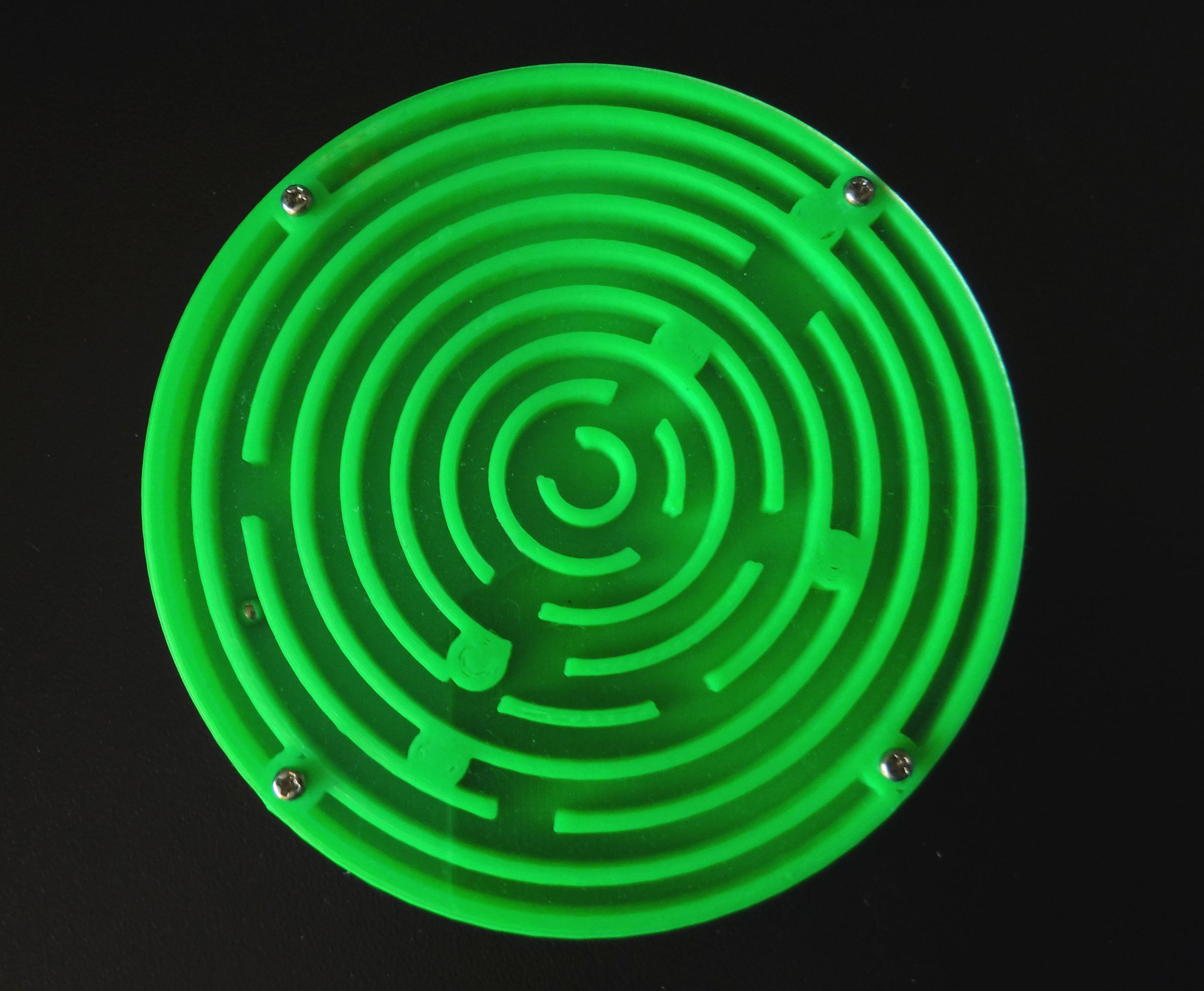 Circular Maze Generator (basic)